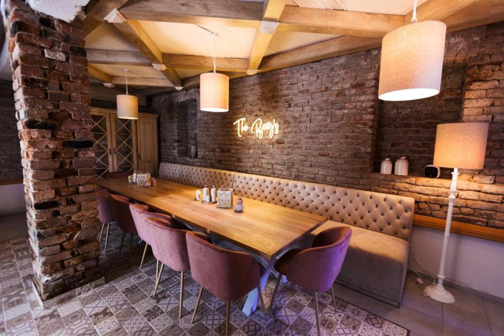 Hotel The Berg'S 10 Ocna Mures Exterior foto